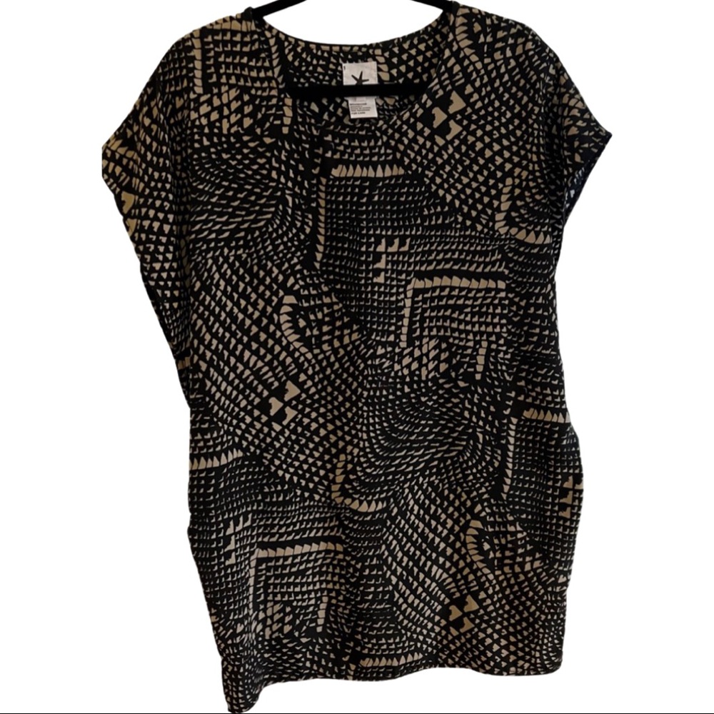 Aoyama Itchome black and white geometric pattern blouse S/M